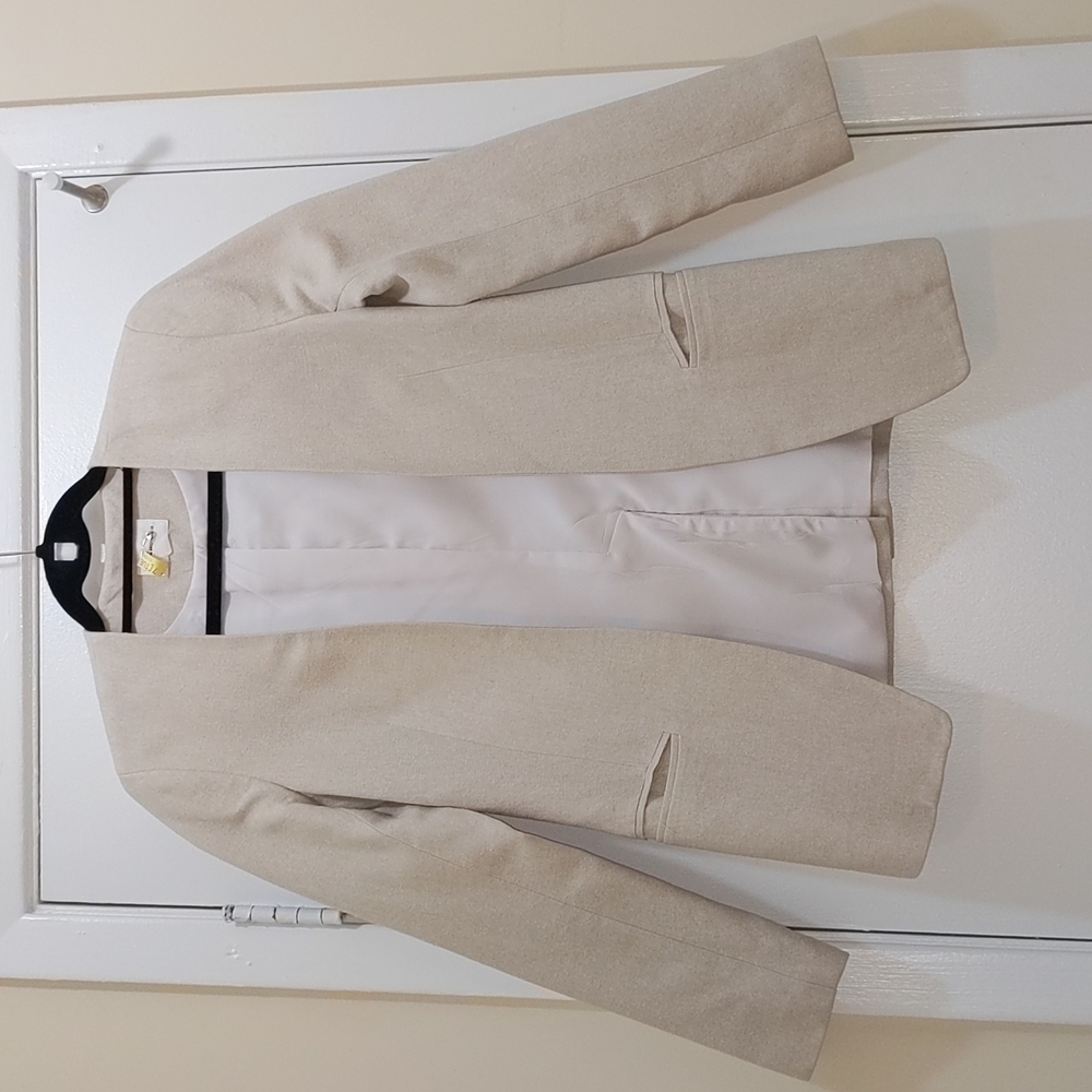 Club Monaco Blazer in Cream